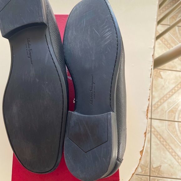 SALVATORE FERRAGAMO Men's Grained Calf Leather Bit Loafer - Picture 7 of 10